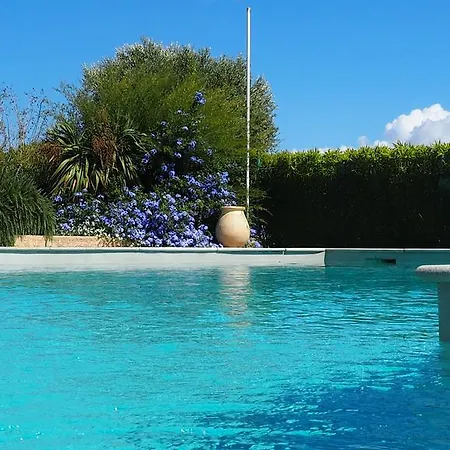 Santa Maria Cap Corse بيت للعطل