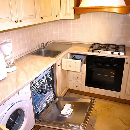 Santa Maria Cap Corse * ماسيناغو